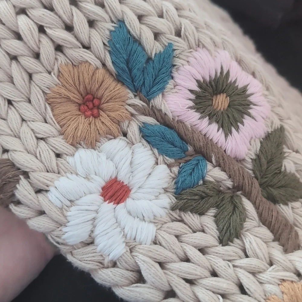 Tu lize crochet sleeve bomber jacket - Picture 10 of 11